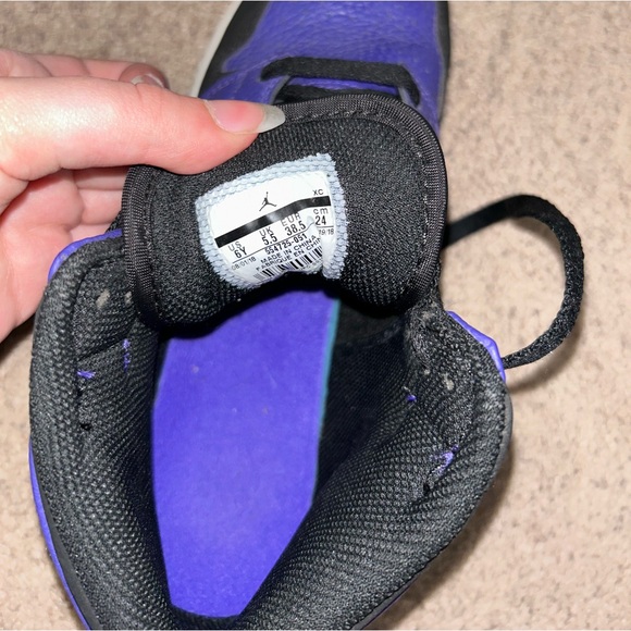 Nike Air Jordan 1 Mid Concord Purple GS - Picture 5 of 5